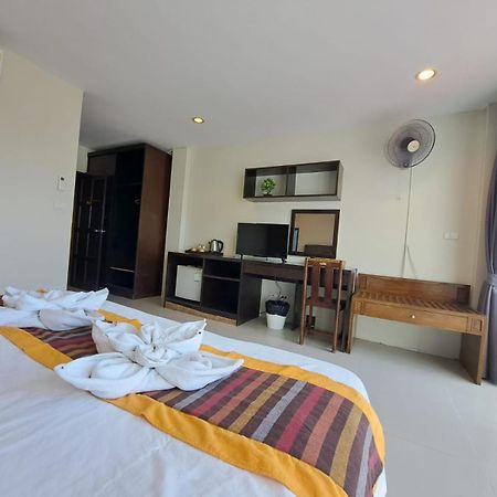 Baan Oui Guest House - Nai Harn Phuket Eksteriør billede
